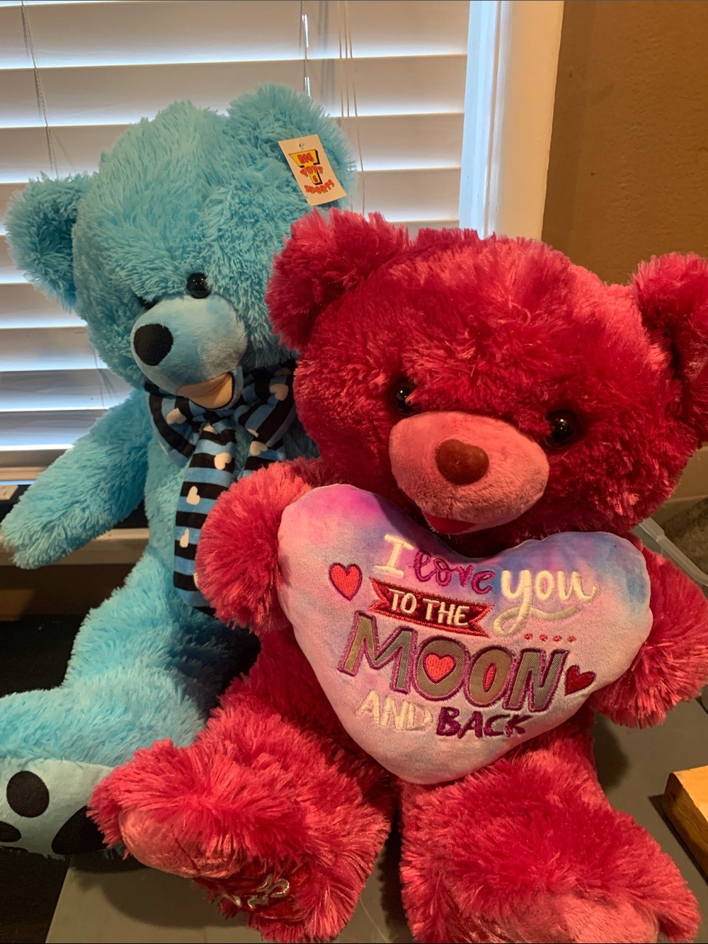 2 stuffed animals
